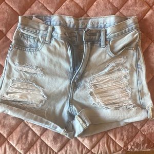 American eagle Size 00, denim shorts, light wash